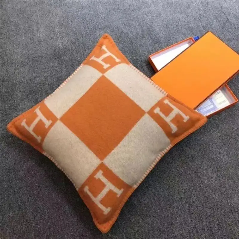 H-pattern Wool Pillowcase European American Style - Image 3