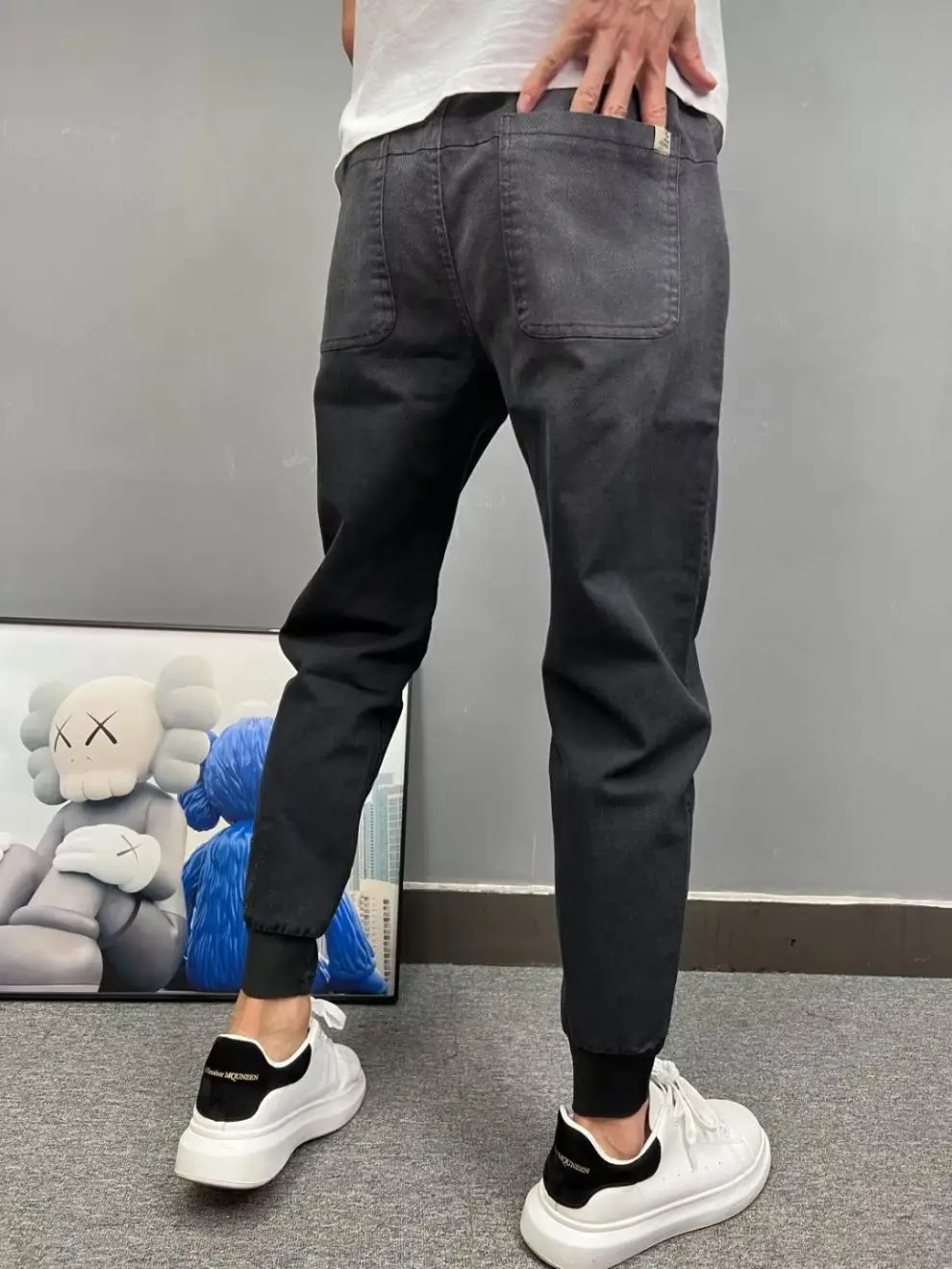 Men's 2023 Slim Fit Sports Pants Grey Cropped — feature 3