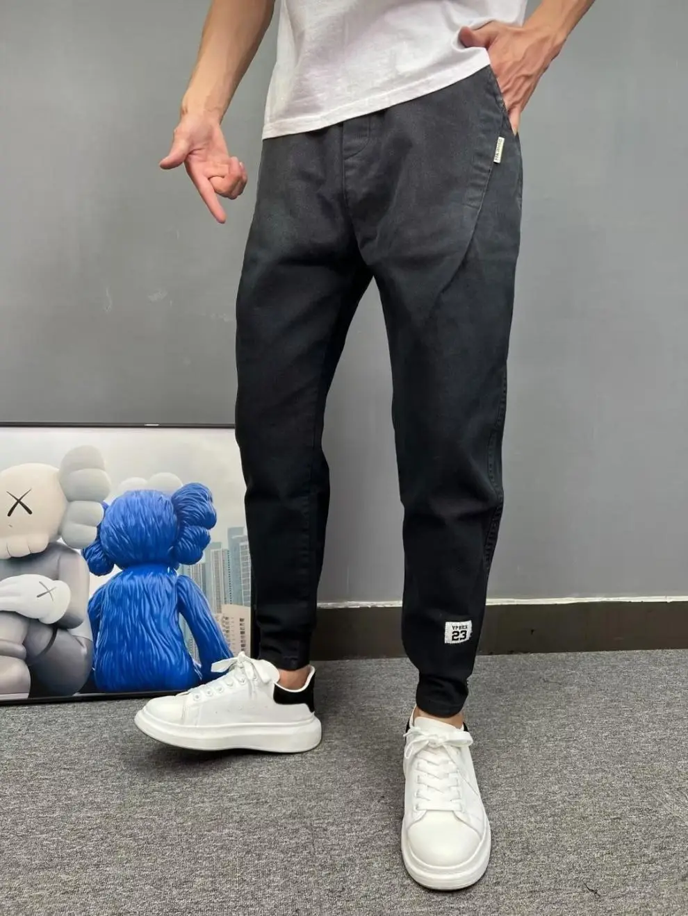 Men's 2023 Slim Fit Sports Pants Grey Cropped — feature 5