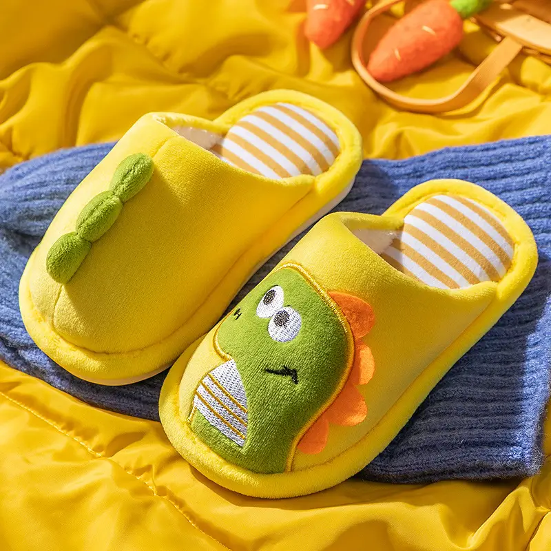 Children's cotton slippers girls' boys' home indoor soft bottom autumn and winter girls' baby cotton slippers - Image 3