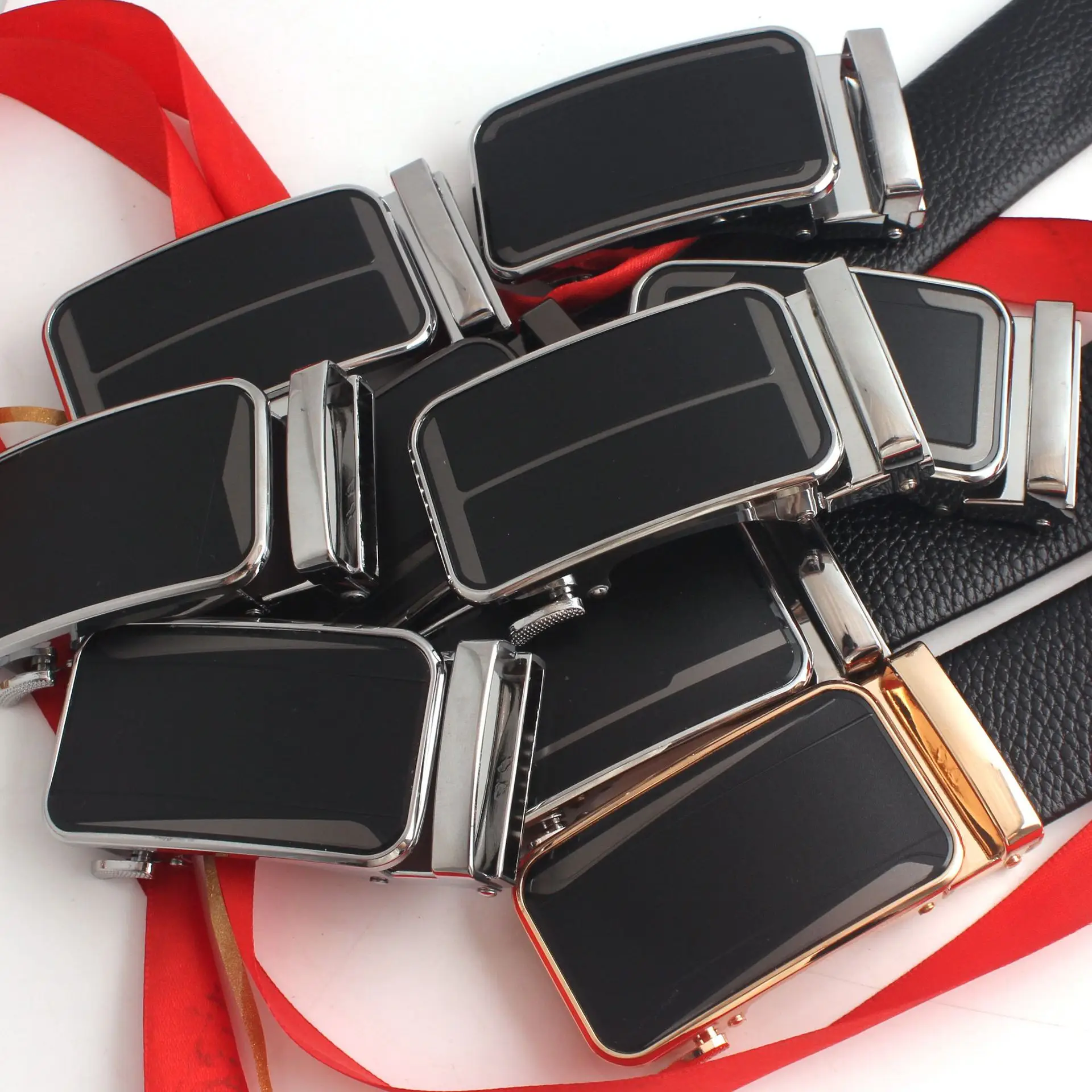 Men's Black Leather Belt with Chrome Buckle - Image 10