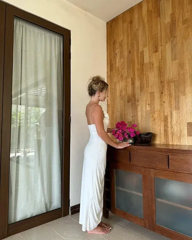 2025 Summer Sexy Slim Fitting White Slit Dress for Women — feature 8