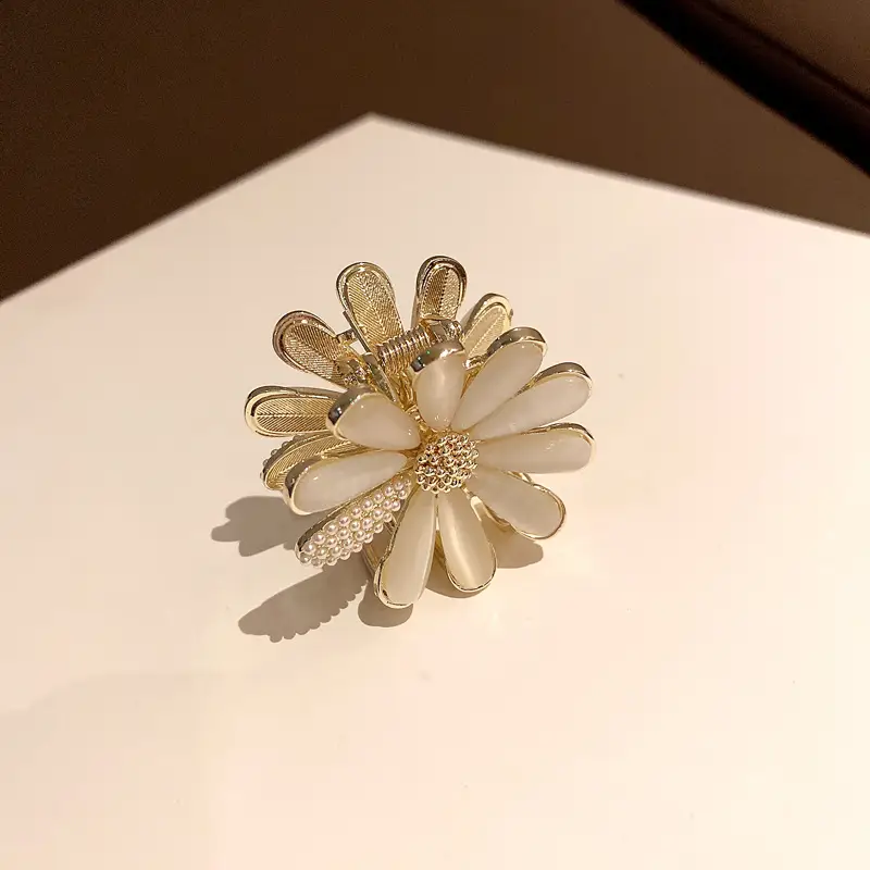 Opal Daisy Hairpin for Women 2023 New Medium Shark Clip