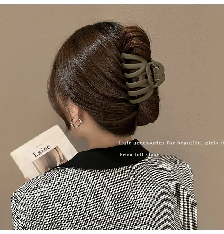 Black Large Elegant Hair Clip Women's Head Back Retro Elegant Shark Clip — feature 5