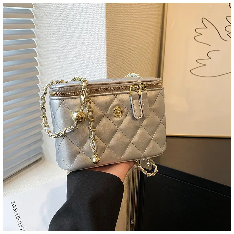 Yellow Diamond Chain Small Women's Bag — feature 26