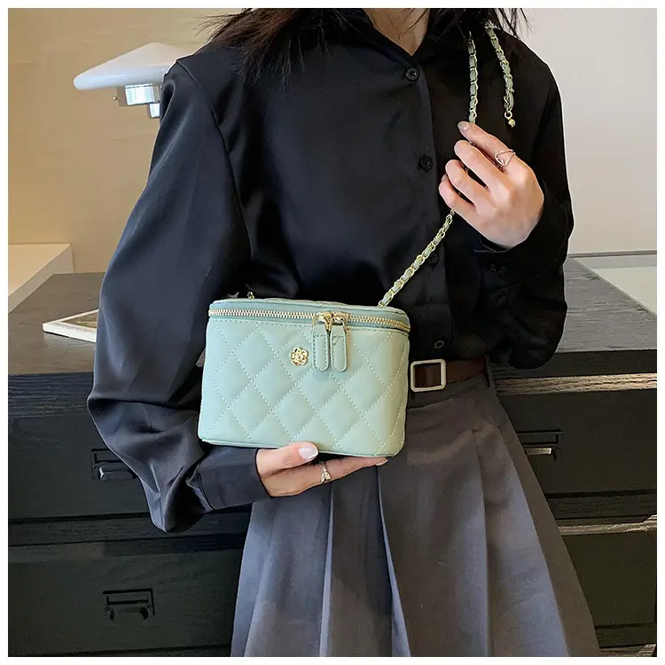 Yellow Diamond Chain Small Women's Bag — feature 41