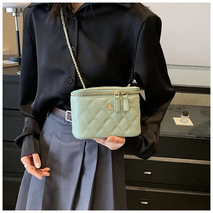 Yellow Diamond Chain Small Women's Bag — feature 42