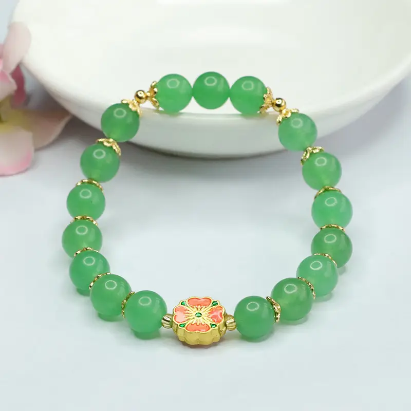 Guan Yu Green Jade Four Leaf Clover Bracelet — feature 7