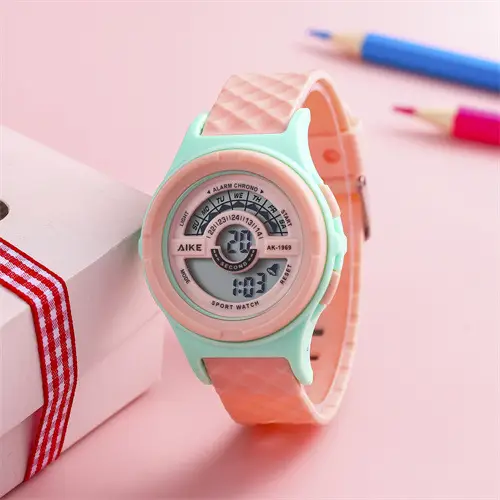 Men's Digital Watch with Leather Band & GPS — feature 11