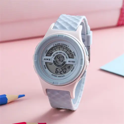 Men's Digital Watch with Leather Band & GPS — feature 13