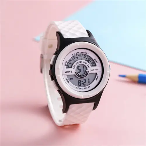 Men's Digital Watch with Leather Band & GPS — feature 8