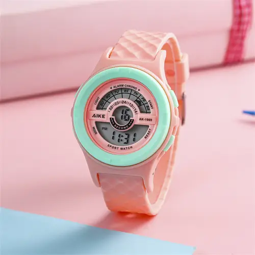 Men's Digital Watch with Leather Band & GPS — feature 9