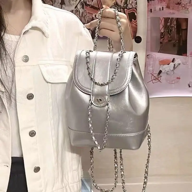 Silver Chain Shoulder Bag for Women Lightweight Luxury - Image 3