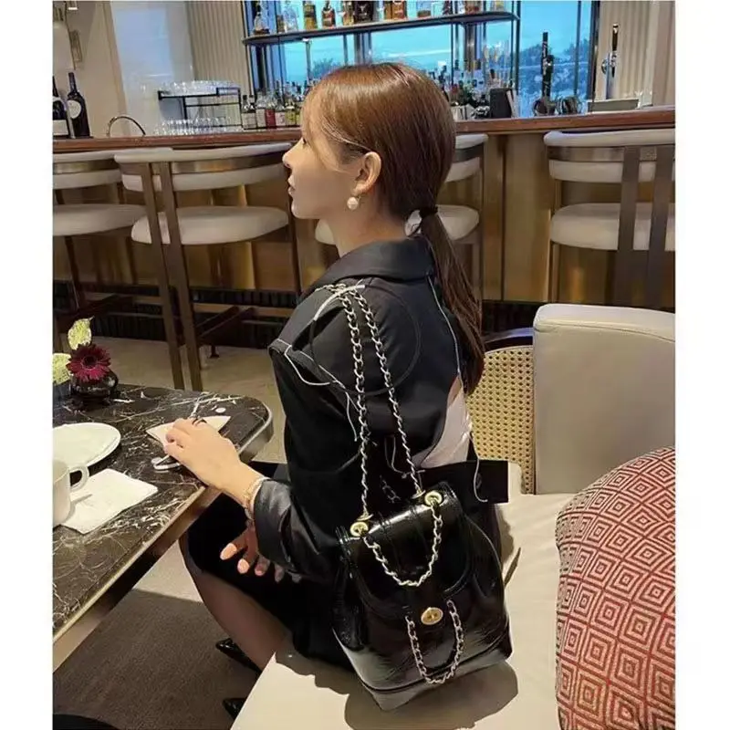 Silver Chain Shoulder Bag for Women Lightweight Luxury — feature 6