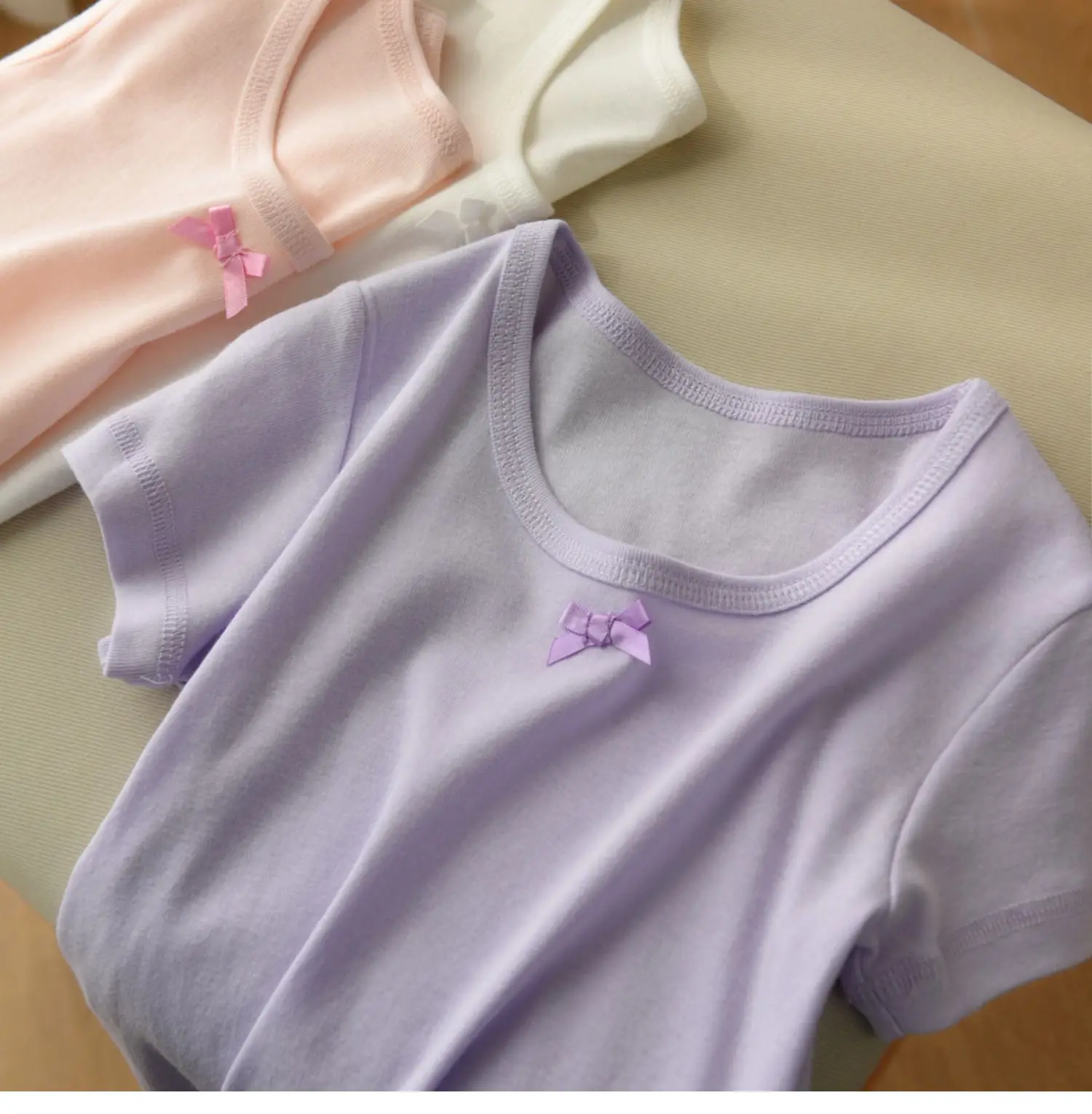 Lilac Cotton Round Neck Bow Short Sleeve Girl's T-Shirt — feature 27