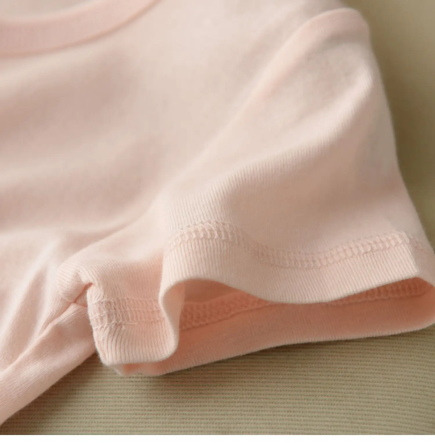 Lilac Cotton Round Neck Bow Short Sleeve Girl's T-Shirt — feature 31