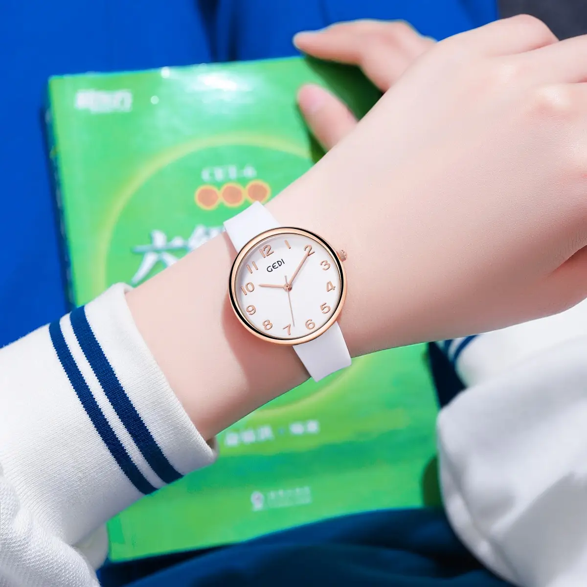 Women's Rose Gold Silicone Watch White Dial — feature 27