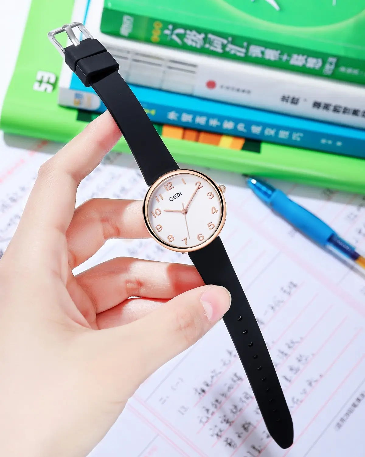Women's Rose Gold Silicone Watch White Dial — feature 28