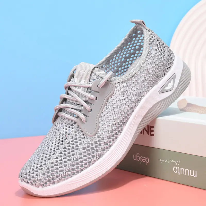 Summer Mesh Shoes Women's Breathable Mesh Thin Middle-aged and Elderly Mother Shoes Non-slip Soft-soled Casual Sports Old Beijing Cloth Shoes - Image 6