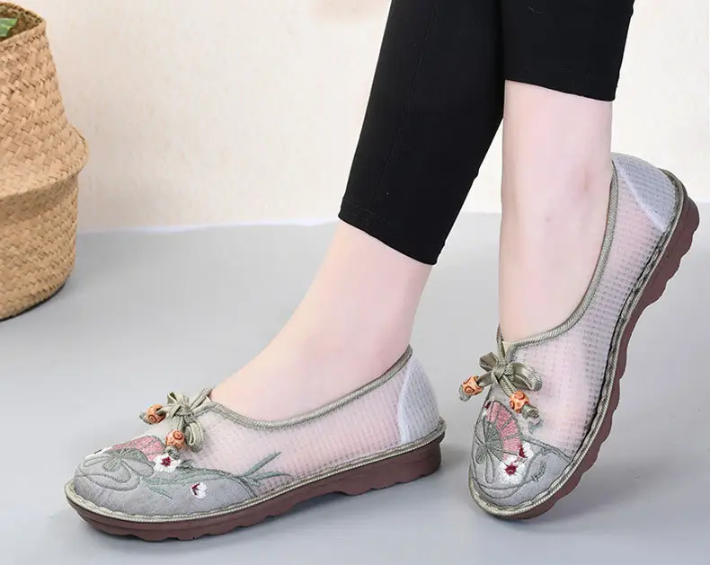 Old Beijing Cloth Shoes Summer New Mesh Breathable Comfortable Mother Shoes — feature 14