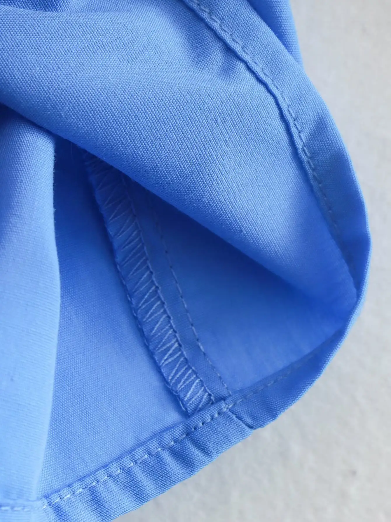 Women's White Lapel Shirt with Gray Pants 2023 — feature 19