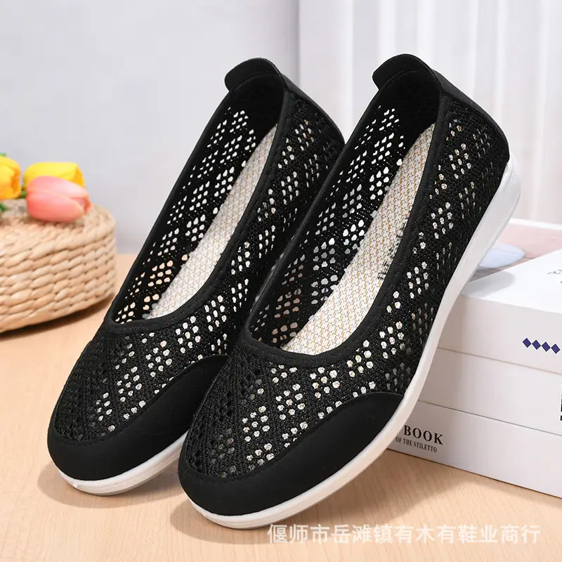 Summer Mesh Shoes for Middle-Aged and Elderly Women, Breathable Mesh Non-Slip Soft Soles, Old Beijing Cloth Shoes, Grandma Shoes, Cut Out Shoes for the Elderly - Image 5