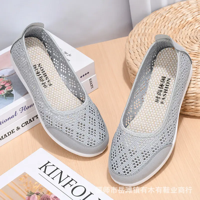 Summer Mesh Shoes for Middle-Aged and Elderly Women, Breathable Mesh Non-Slip Soft Soles, Old Beijing Cloth Shoes, Grandma Shoes, Cut Out Shoes for the Elderly - Image 6
