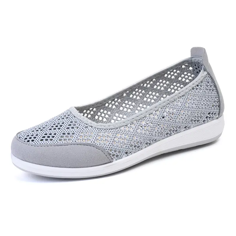 Summer Mesh Shoes for Middle-Aged and Elderly Women, Breathable Mesh Non-Slip Soft Soles, Old Beijing Cloth Shoes, Grandma Shoes, Cut Out Shoes for the Elderly - Image 2