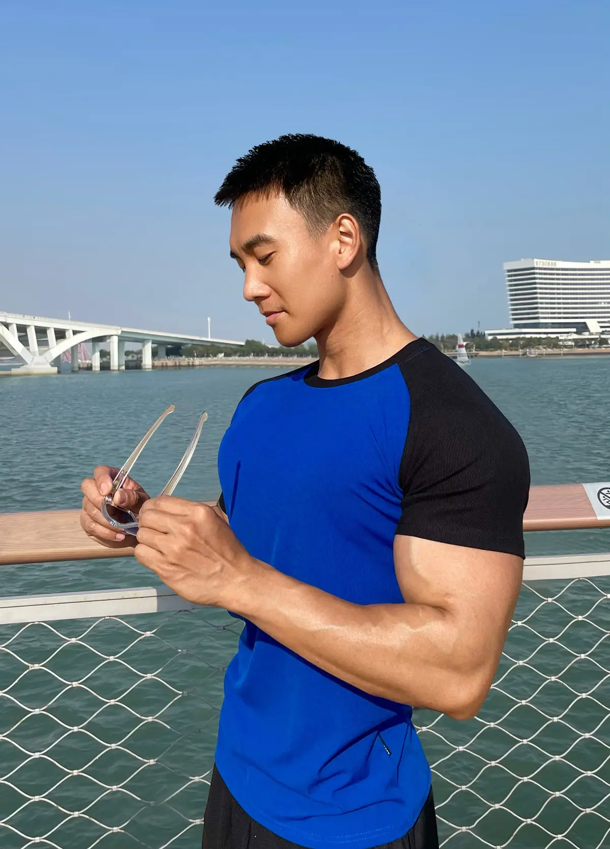 Men's Muscle Sports Semi-Tight Stretch T-Shirt White Black — feature 11