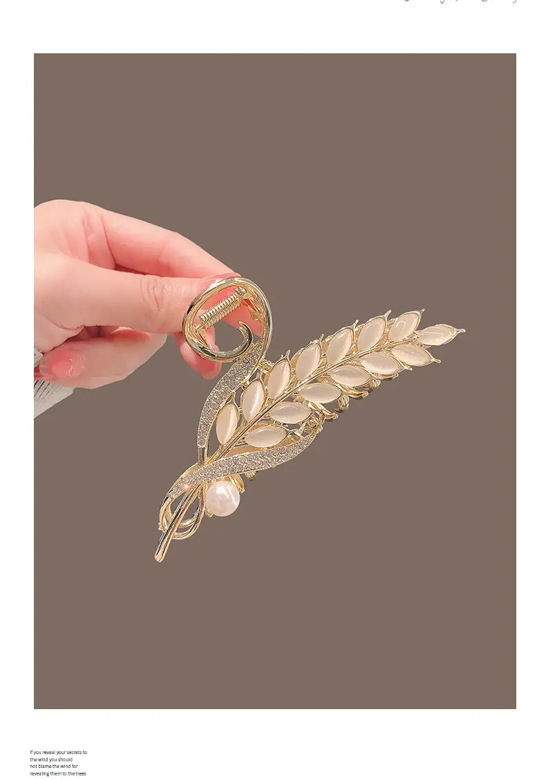Antique Shark Ear Clip for Women — feature 6