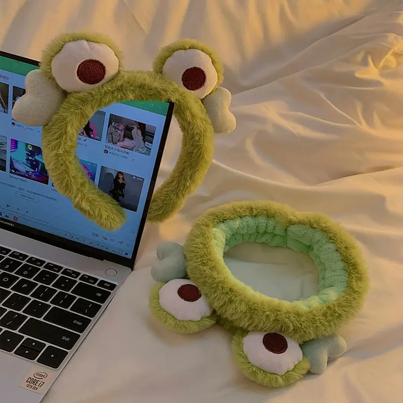 Cute Plush Frog Hair Band for Women - Image 7