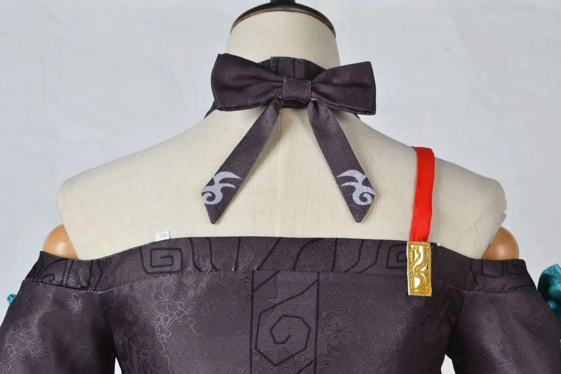 Beige Hairless Dome Railway Qingque Cosplay Clothing — feature 21