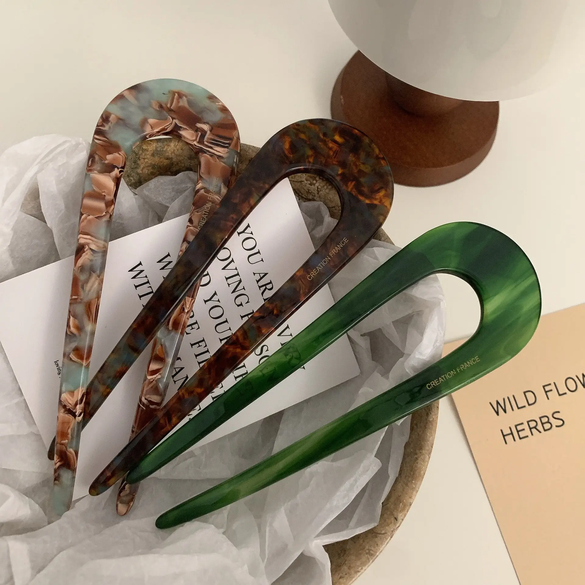 Elegant U-Shaped Hairpin with Leopard Print — feature 32