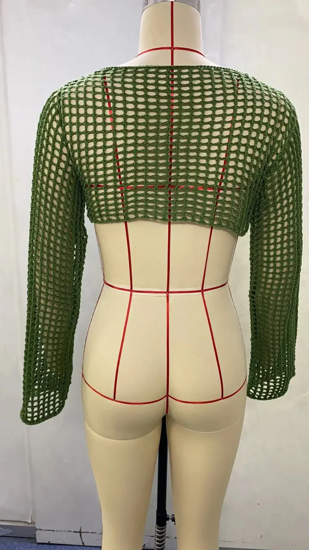 Green Hollow Crewneck Sunscreen Blouse for Women — feature 9
