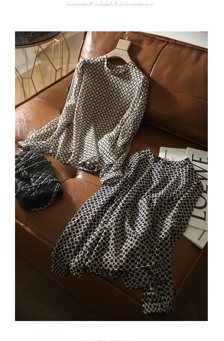Slim Printed Silk Shirt with Double Heavy Neckline — feature 11