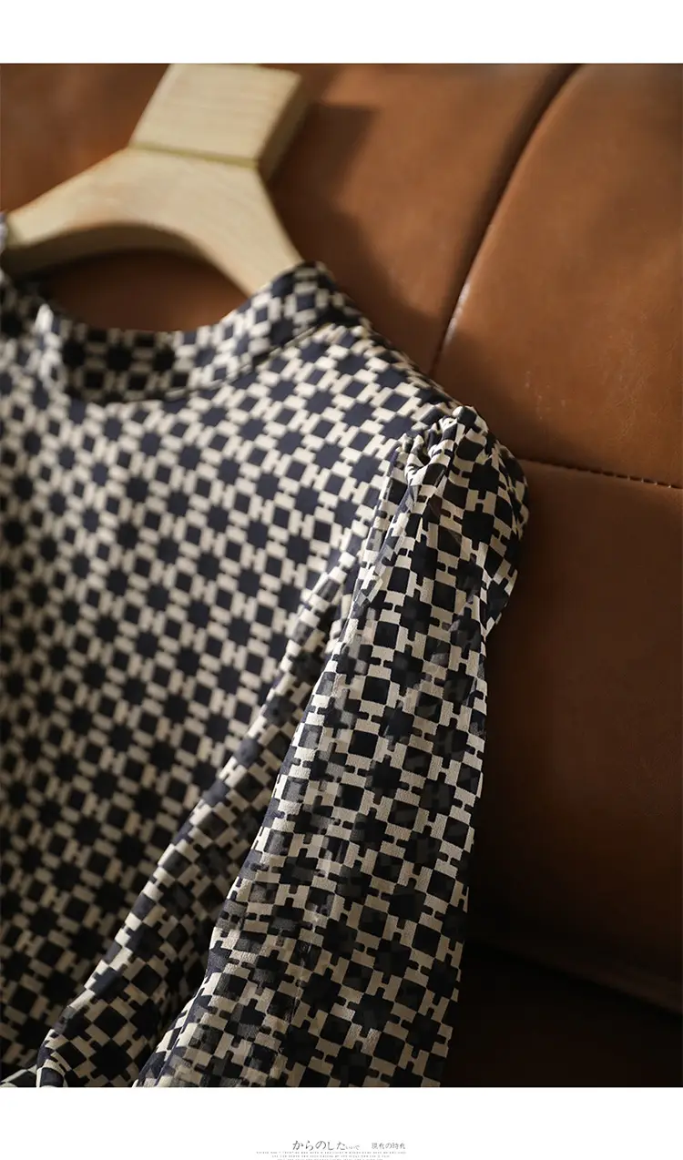 Slim Printed Silk Shirt with Double Heavy Neckline — feature 18