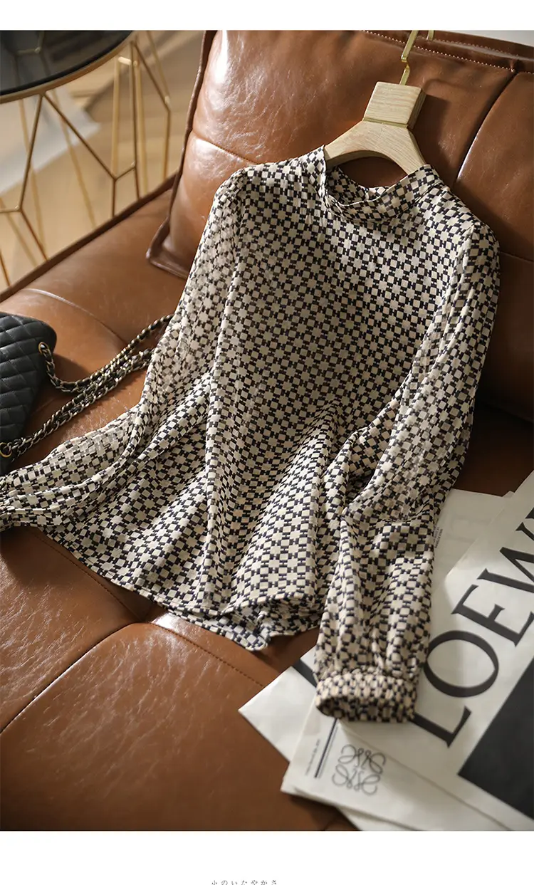 Slim Printed Silk Shirt with Double Heavy Neckline — feature 27