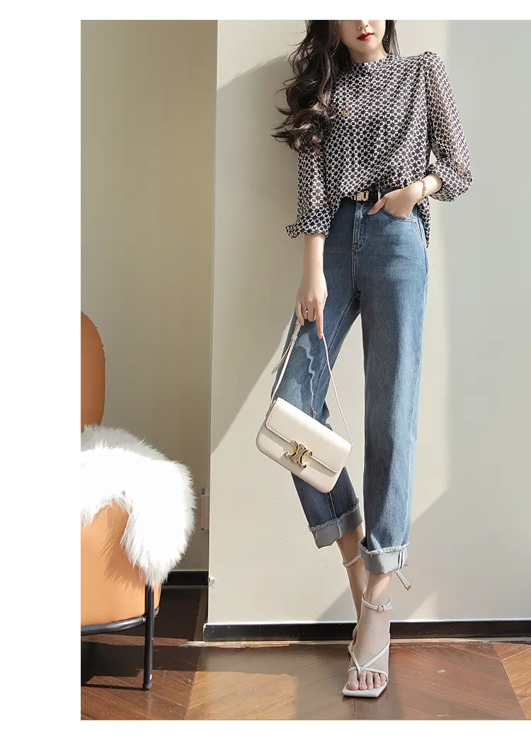 Slim Printed Silk Shirt with Double Heavy Neckline — feature 8