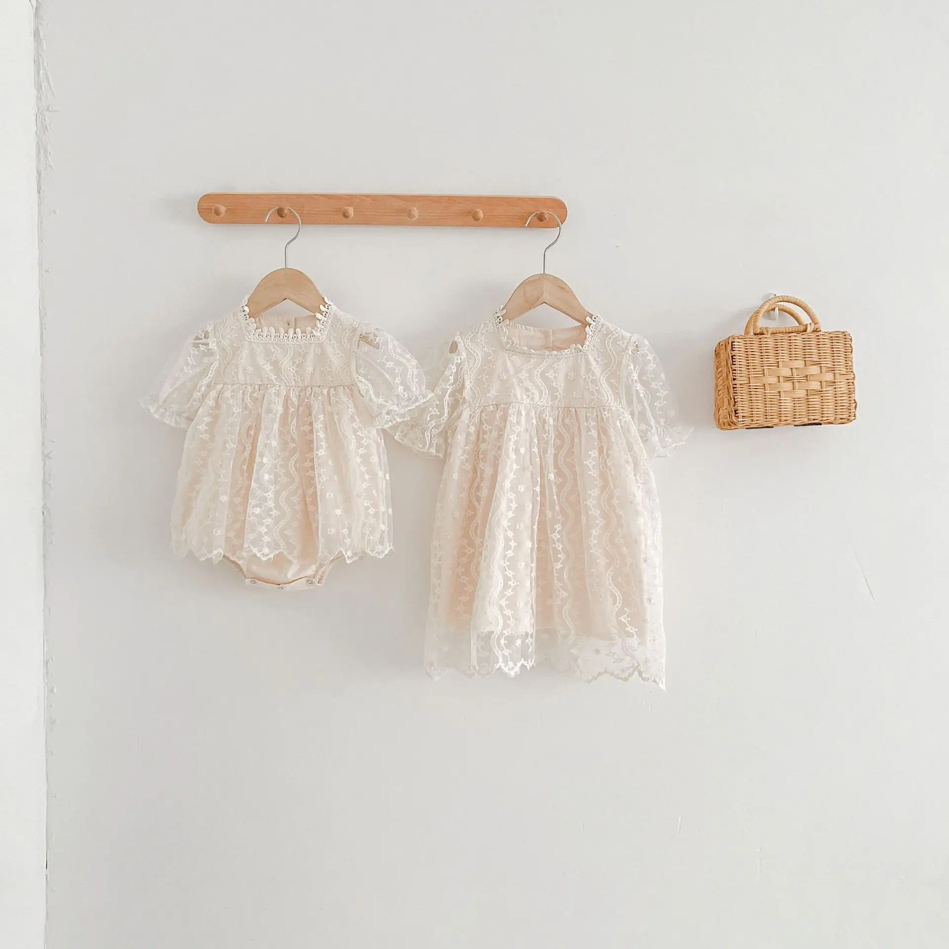 Summer Lace Short Sleeves Infant Girl Harem Set — feature 6