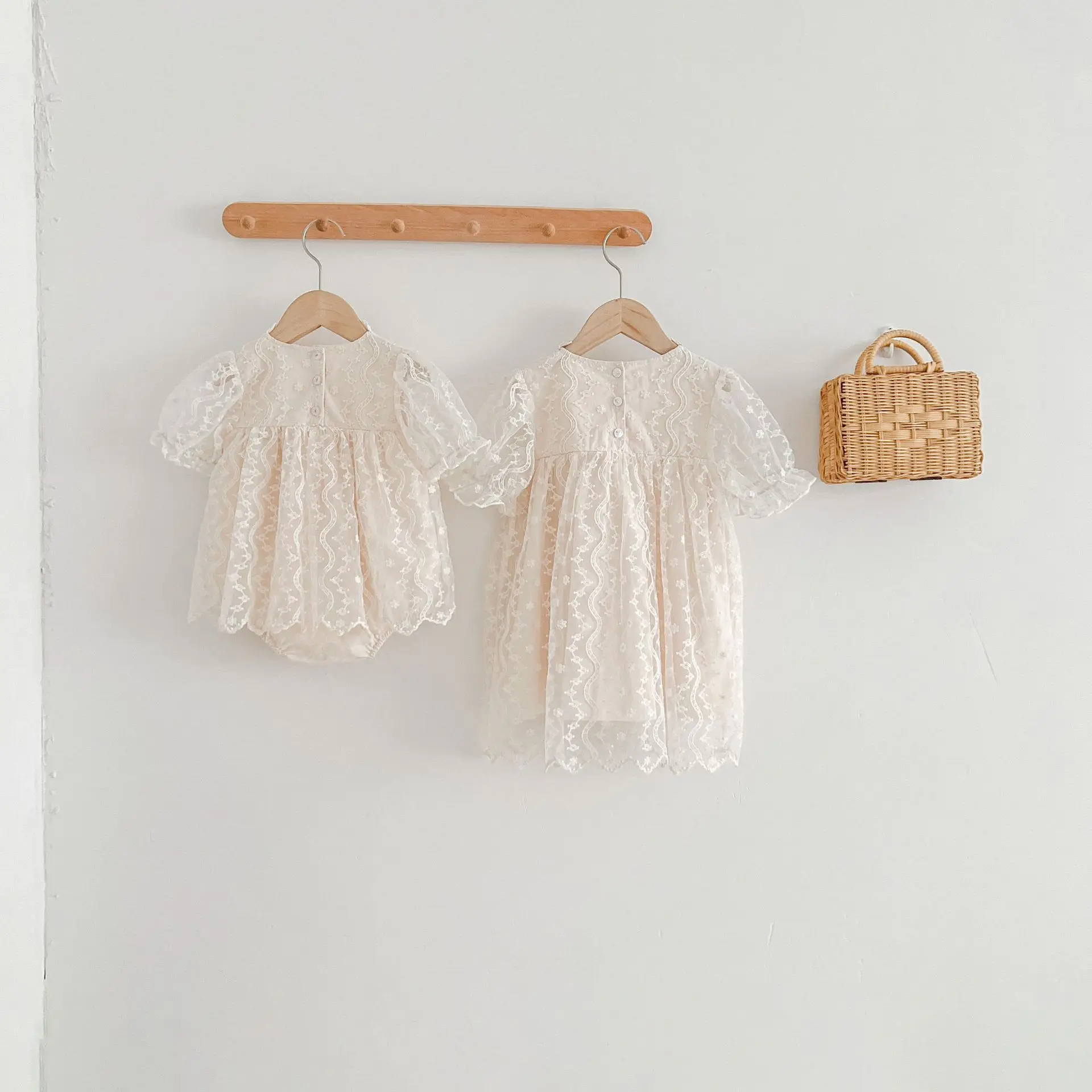 Summer Lace Short Sleeves Infant Girl Harem Set — feature 7