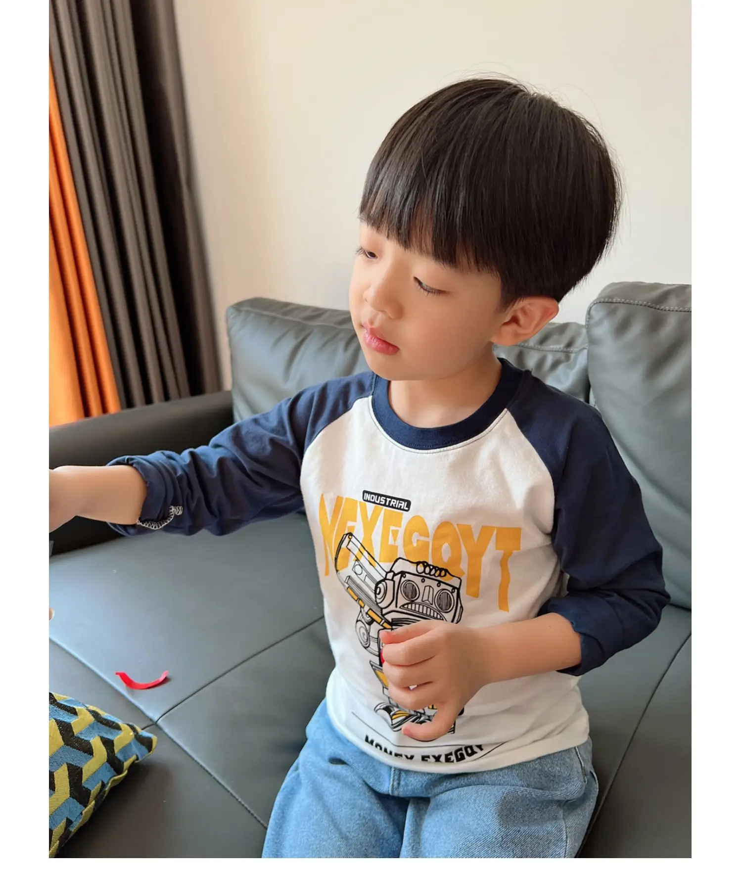 Children Raglan Long Sleeve T-Shirt White Black Large — feature 4