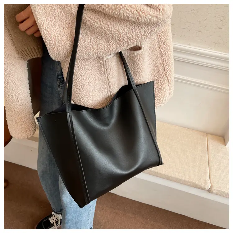 Large Capacity Beige Women's Tote Bag 2023 — feature 11