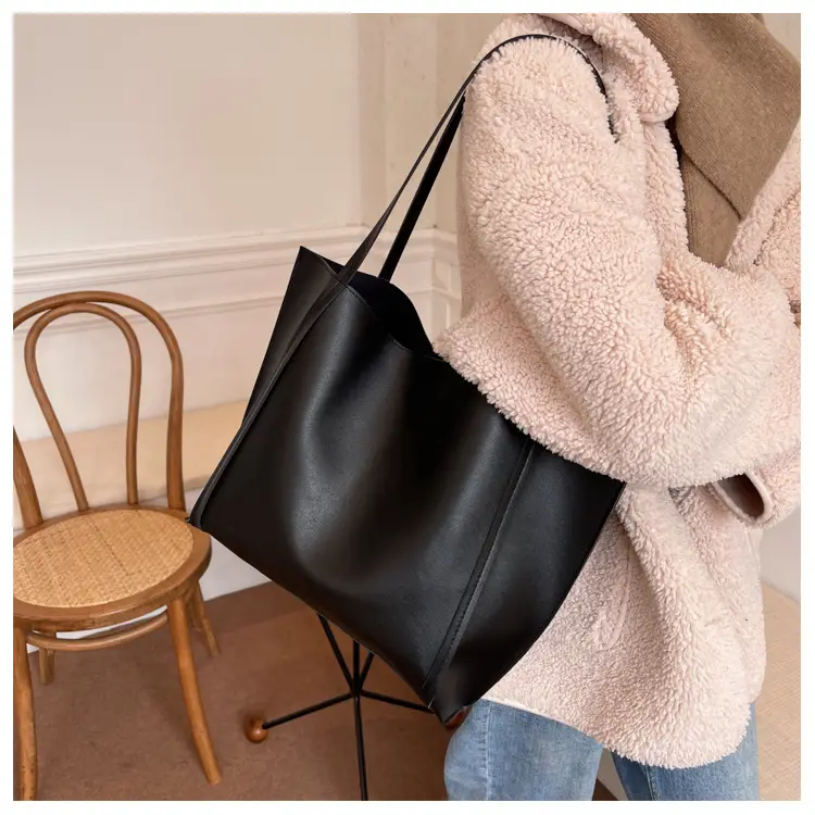 Large Capacity Beige Women's Tote Bag 2023 — feature 13