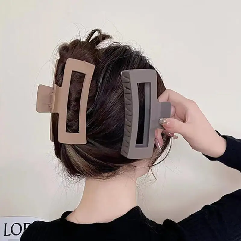European American Hairpin Back Grip Square Frosted - Image 19