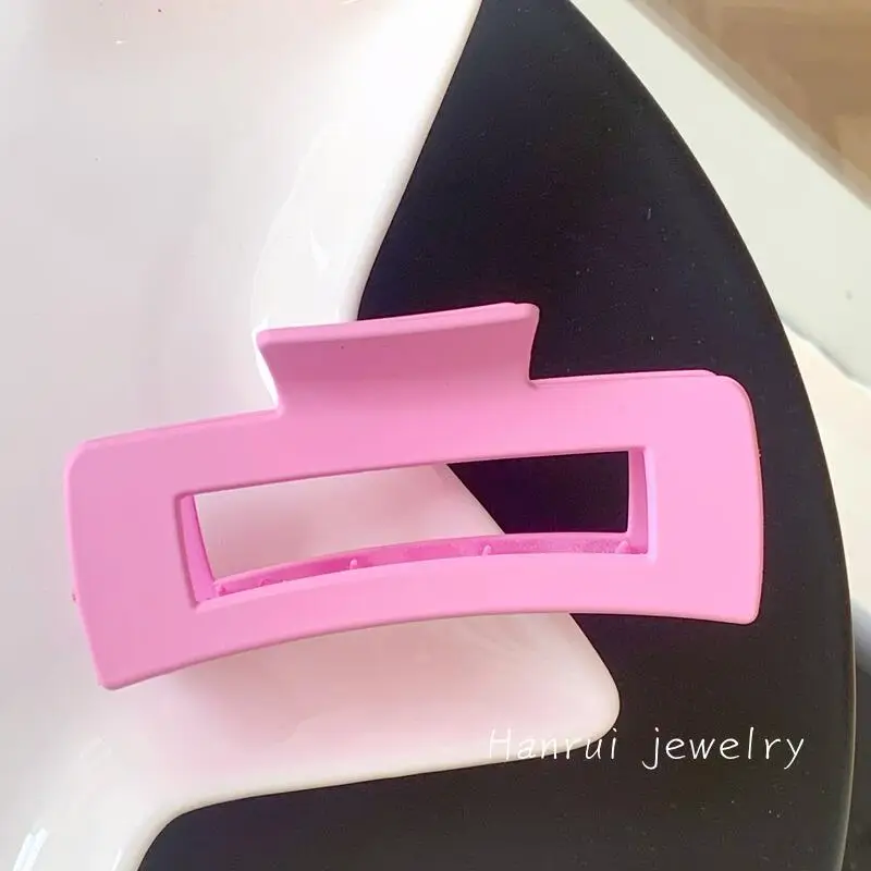 European American Hairpin Back Grip Square Frosted - Image 12