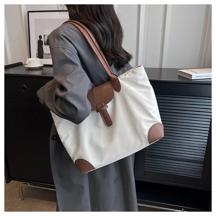 Women's Large Capacity Shoulder Bag Cream Brown Leather — feature 14
