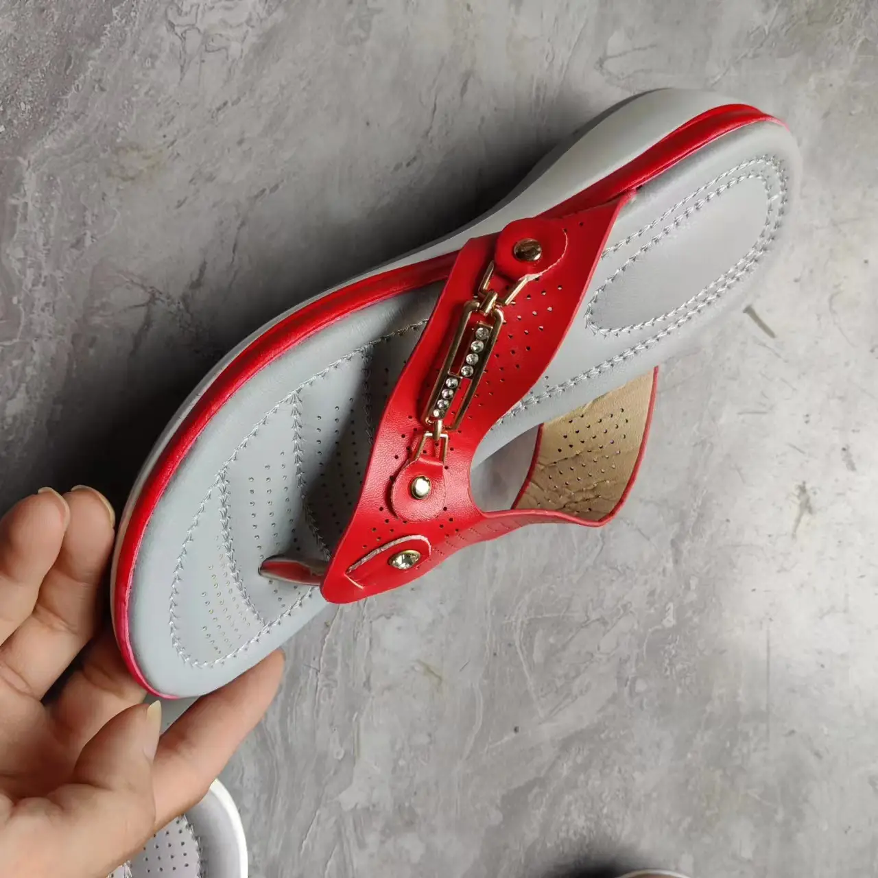 Women's Red Crossbody Clip Slippers Spring Summer — feature 3