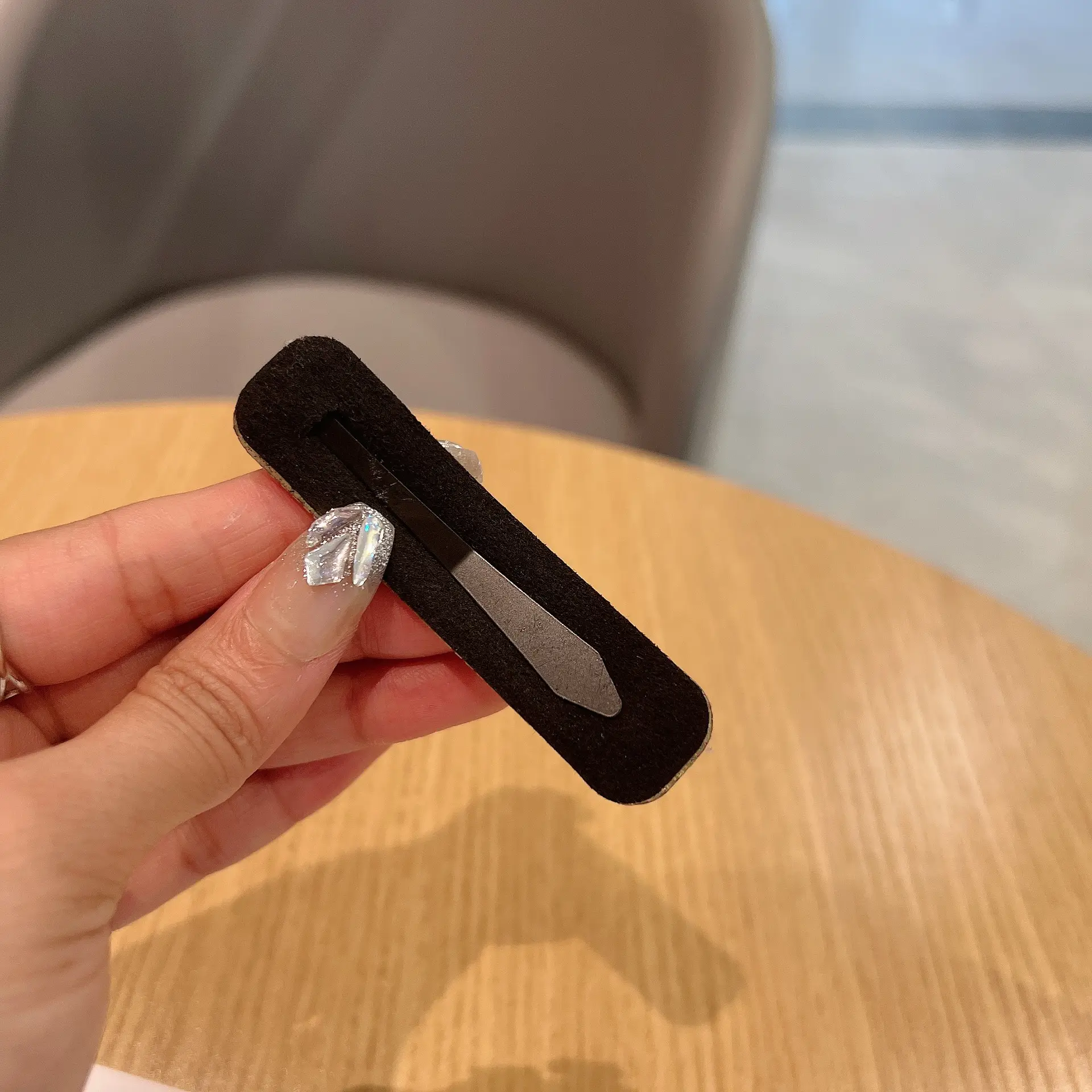 Full Diamond Hair Clips Black Gold Side Bang Clip — feature 1