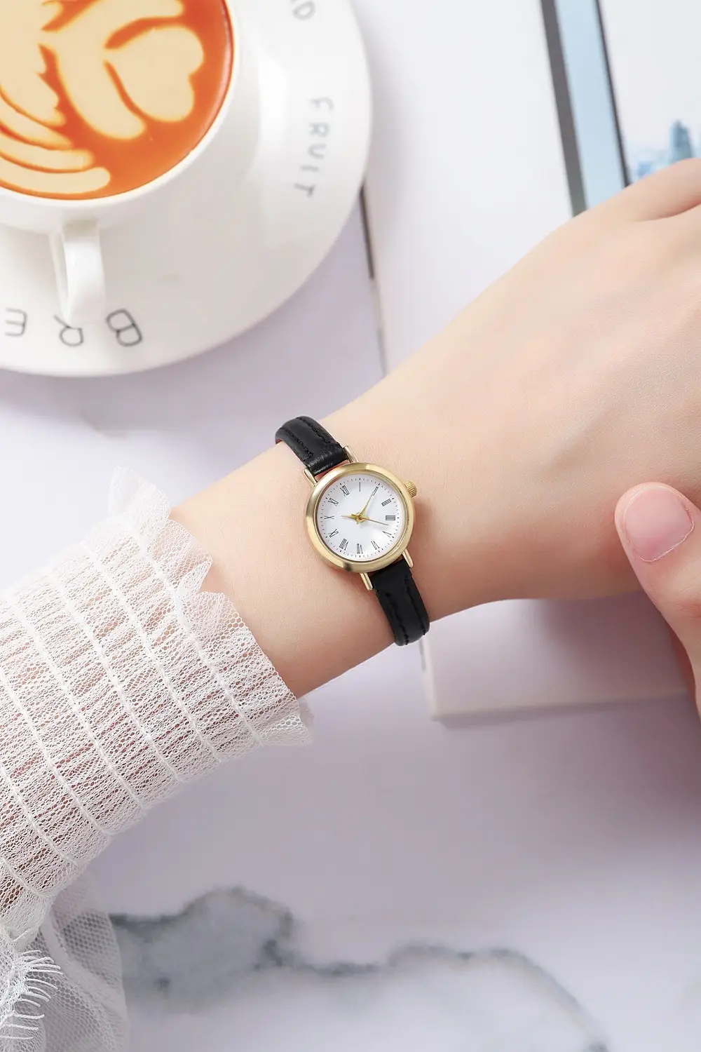 Elegant Women's Watch with Pink Leather Band — feature 5