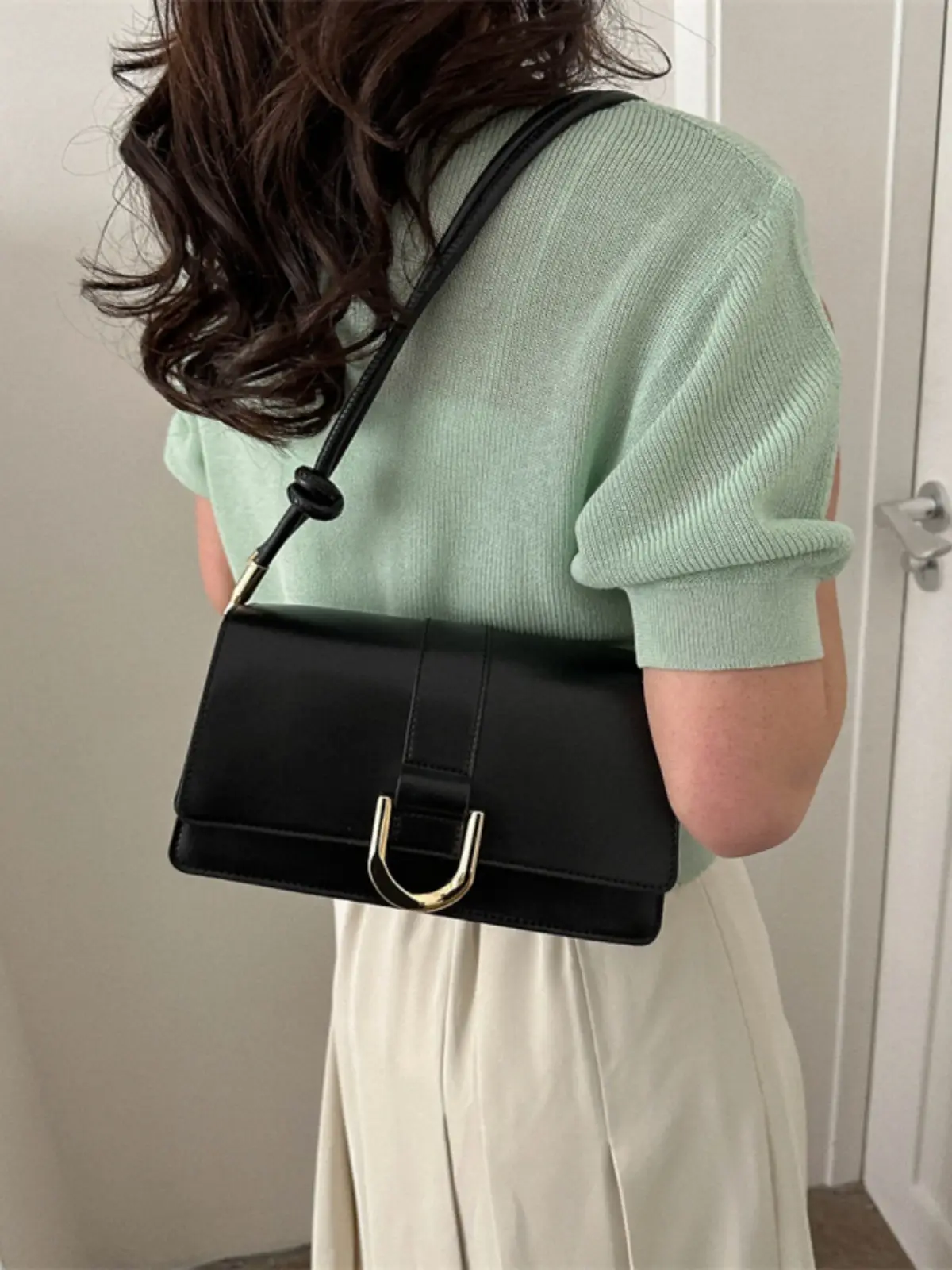 Stylish Brown Crossbody Bag for Girls 2026 - Image 10